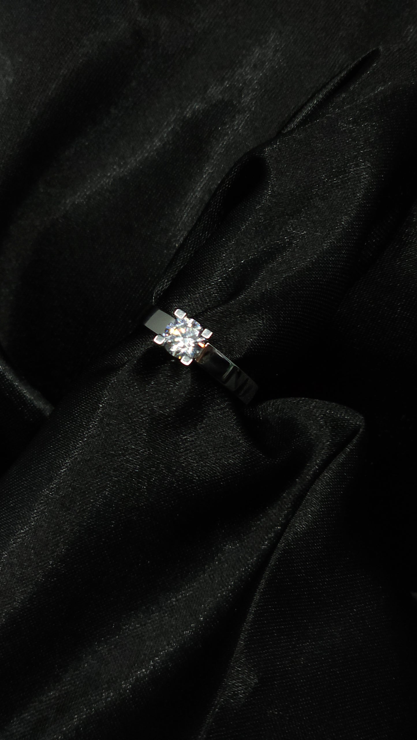 Ring mit Zirkonia