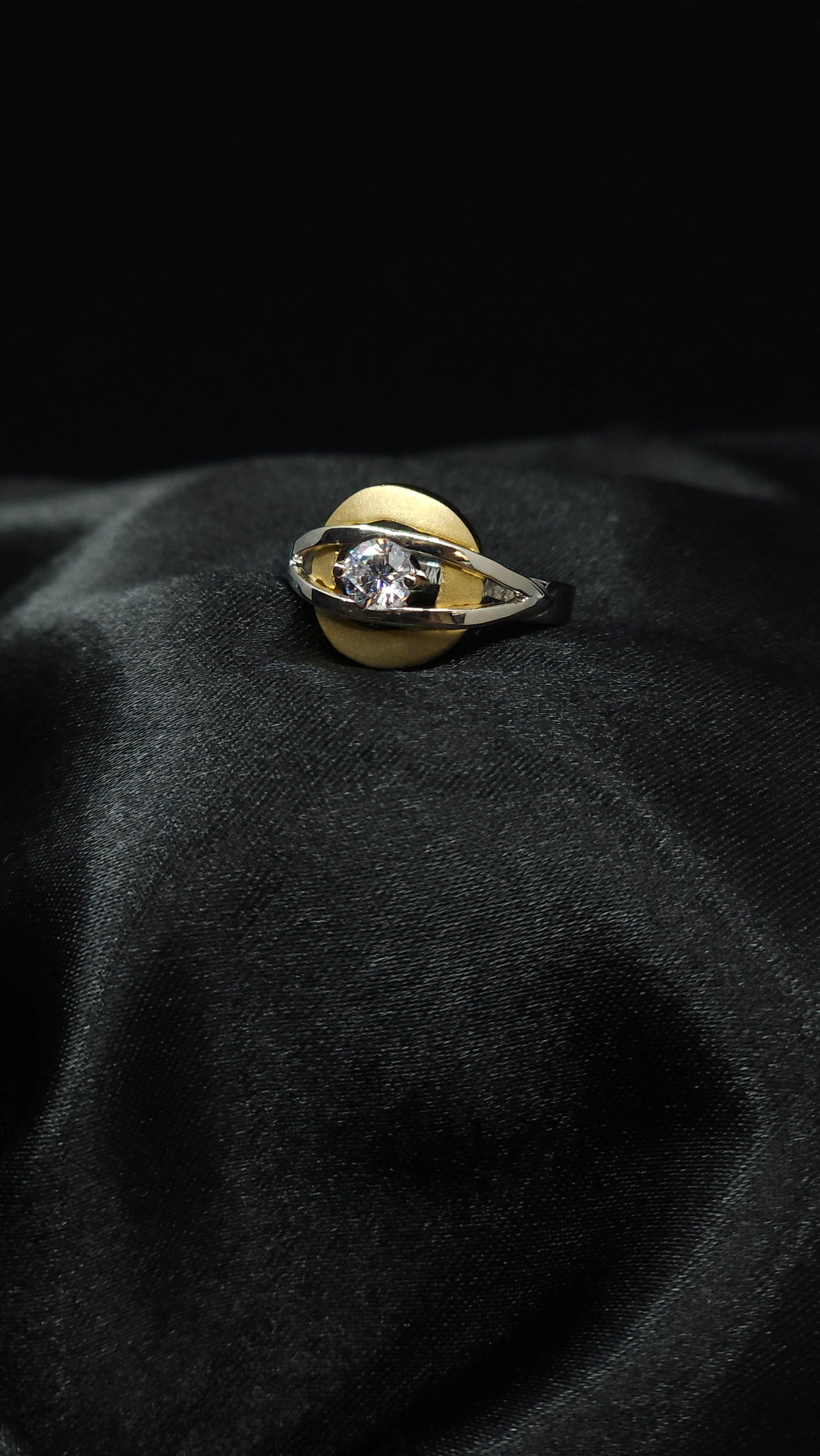 Ring mit Zirkonia