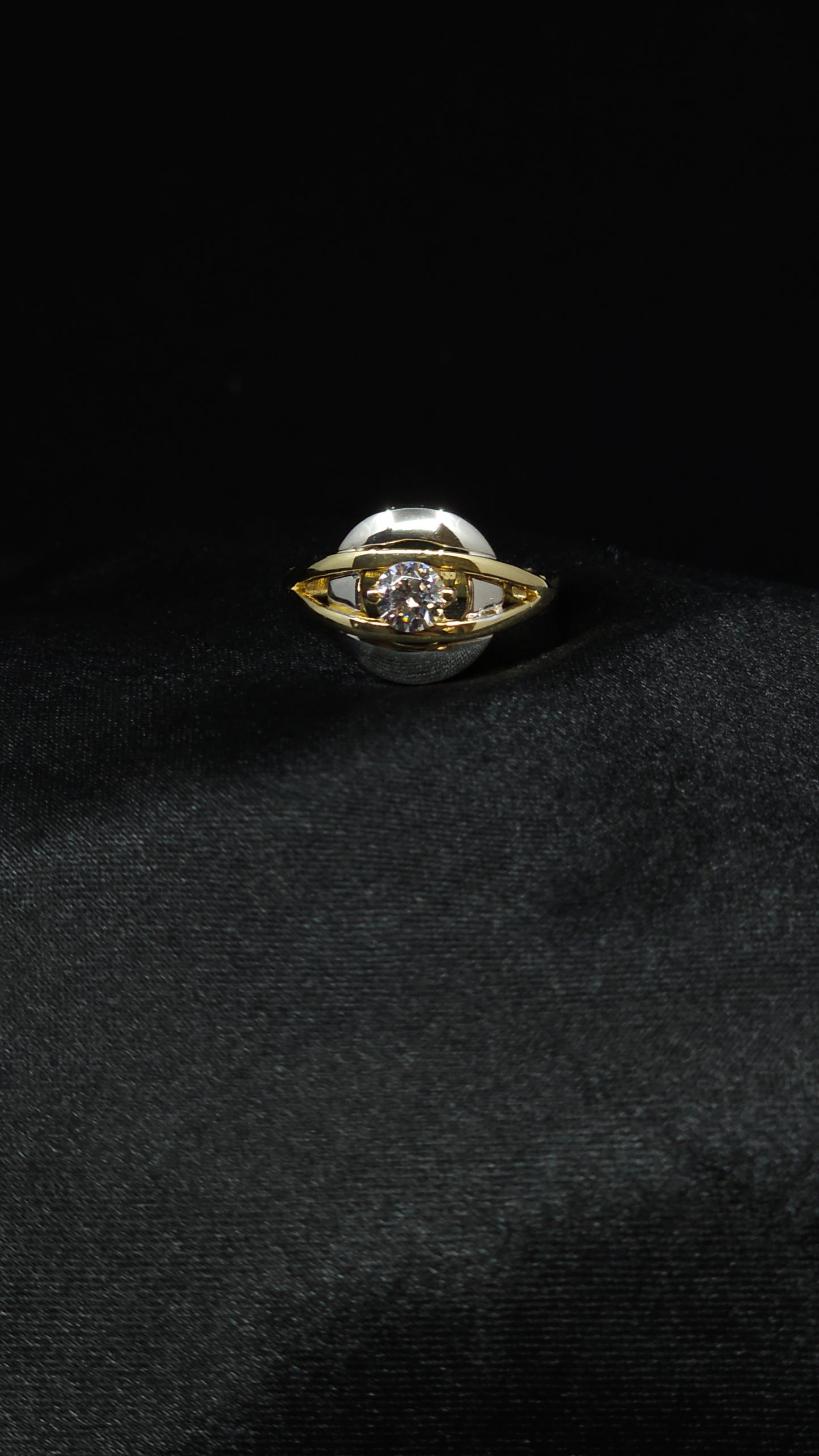 Ring mit Zirkonia